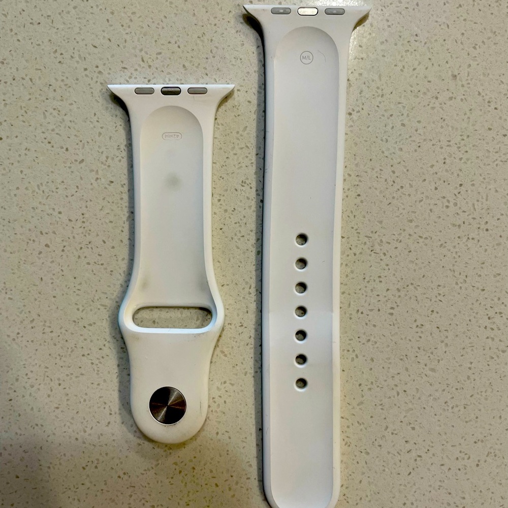 APPLE BRAND white silicone sport Apple Watch band size 42/44, ML